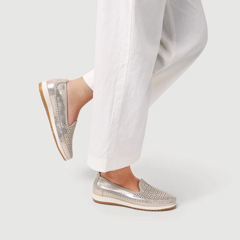 Casual Slip-On Shoes - WBINS41032 / 327 019 - Gold