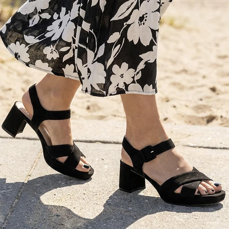 Gabor Wide Fit Block Heel Sandals - GABC43500 / 330 399 - Black