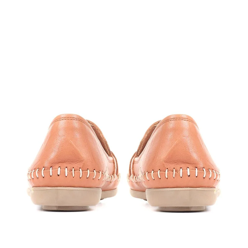 Leather Slip-On Pumps - GOKH29000 / 316 901 - Tan