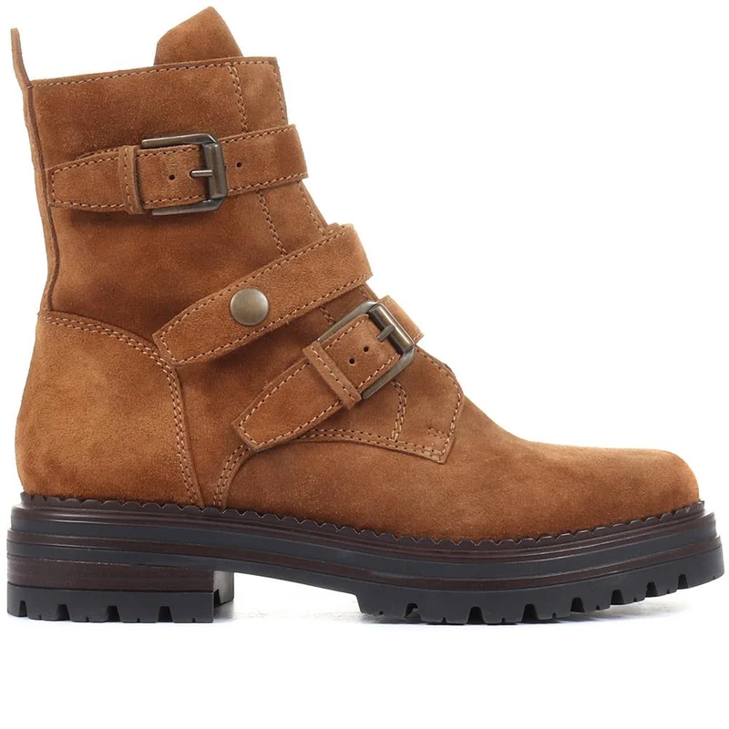 Casimira Buckle Biker Boots - CASIMIRA / 320 549 - Sand Suede