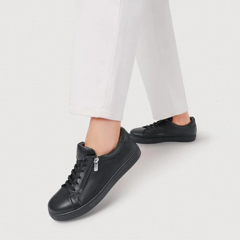 Wide Fit Leather Zip & Lace Trainers - ULUTA42000 / 328 391 - Black