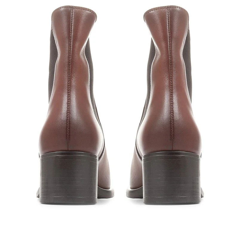 Doria Heeled Leather Chelsea Boots - DORIA / 322 365 - Tan