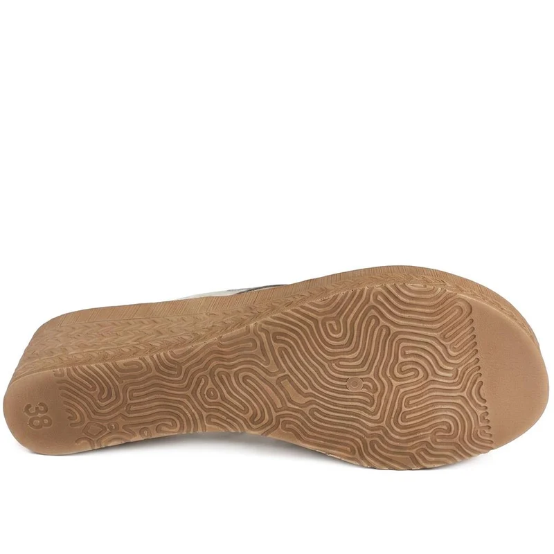 Inblu Wedge Heel Toe Post Sandals - INB43054 / 330 389 - Beige