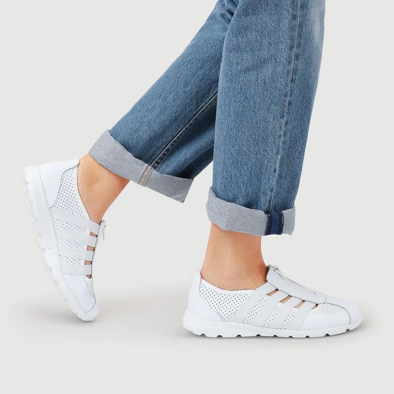 Leather Slip-On Shoes - BRK24000 / 308 245 - White