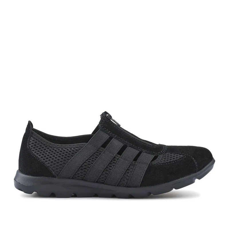 Leather Slip-On Shoes - BRK24000 / 308 245 - Black