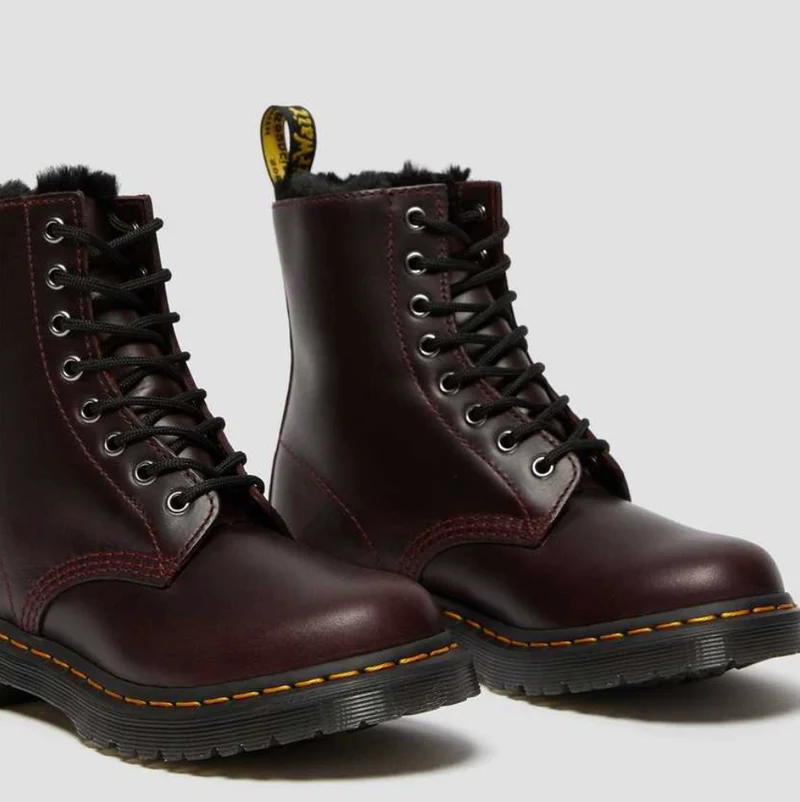 Dr Martens 1460 Damen Stiefel mit Kunstfellfutter - Ochsenblut