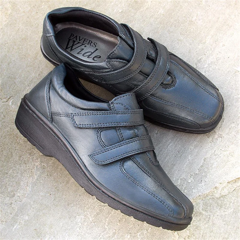 Wide Fit Leather Touch Fasten Shoes - HSRAJA2006 / 302 739 - Navy