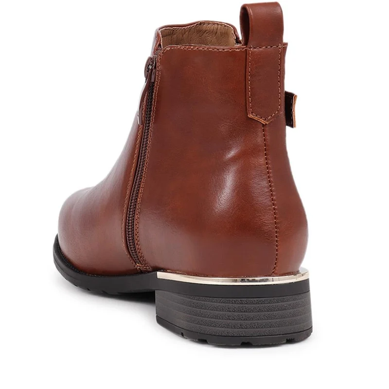 Extra-Wide Fit Buckle Detail Ankle Boots - WILLA / 324 177 - Brown