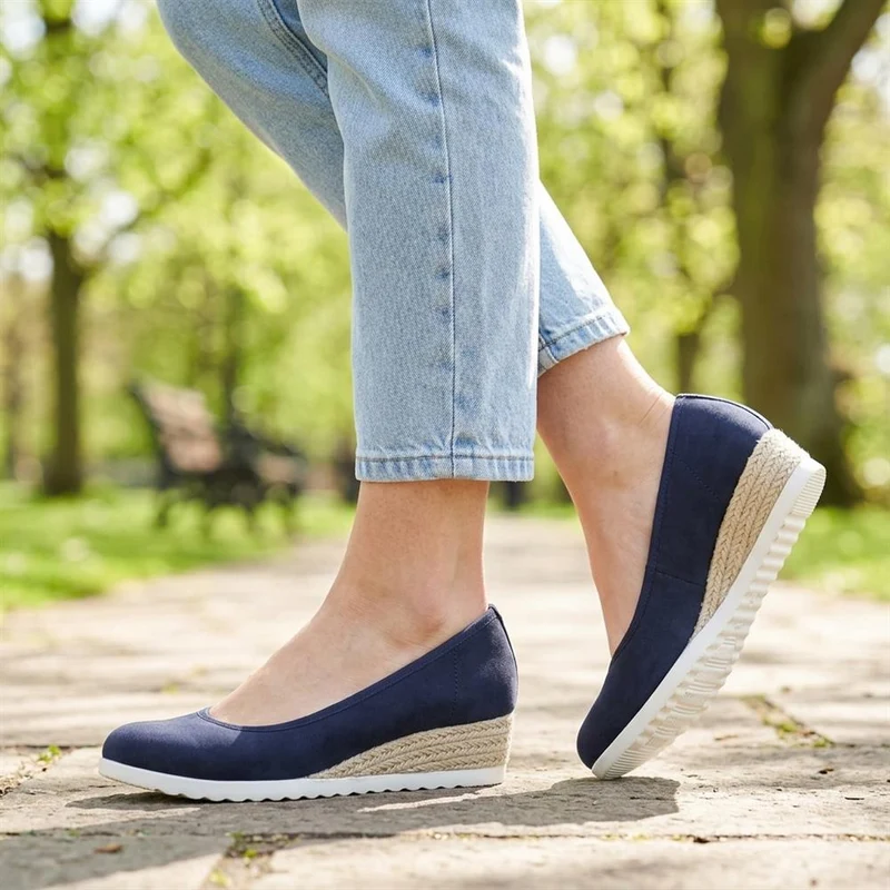 Espadrille Trim Wedge Pumps - WBINS43008 / 329 175 - Navy