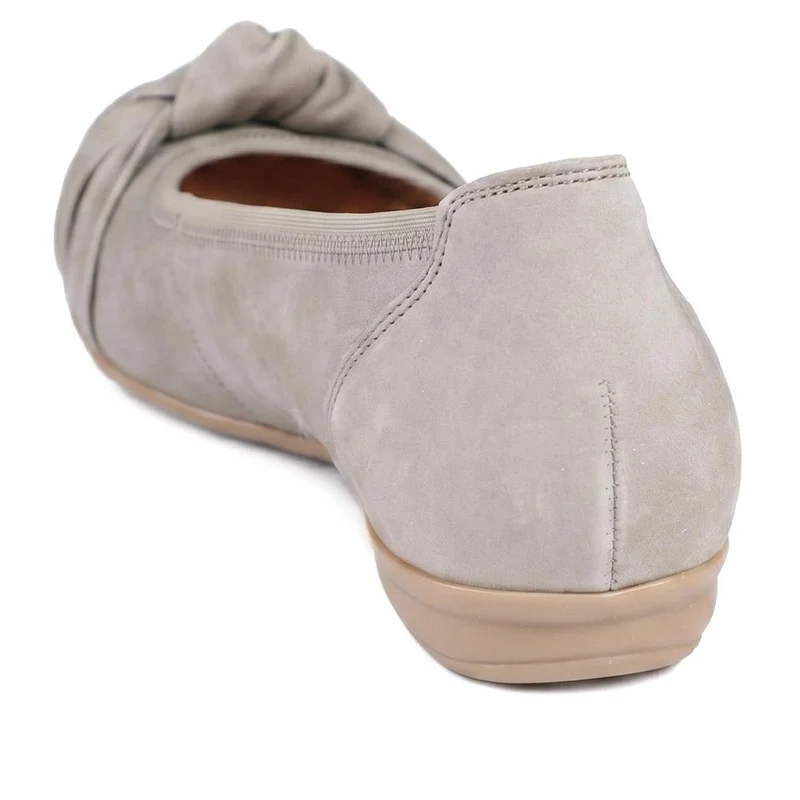 Gabor Wide Fit Leather Heeled Pumps - GABC44509 / 330 264 - Taupe