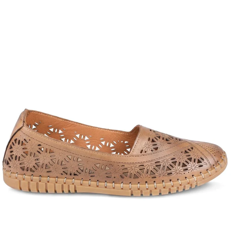 Leather Laser Cut Pumps - KARY43001 / 328 826 - Tan