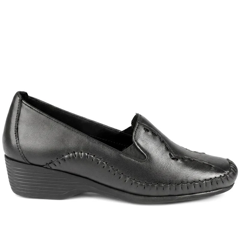 Leather Wedge Loafers - MOEN43004 / 329 555 - Black