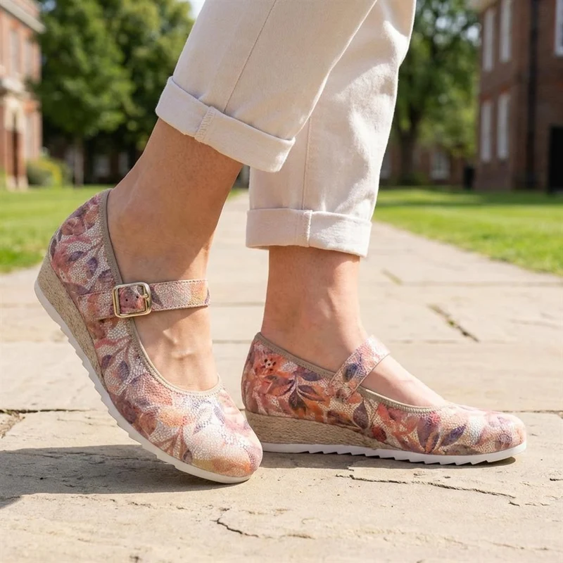 Grippy Adjustable Fasten Mary Janes - WOIL43001 / 328 882 - Pink Floral