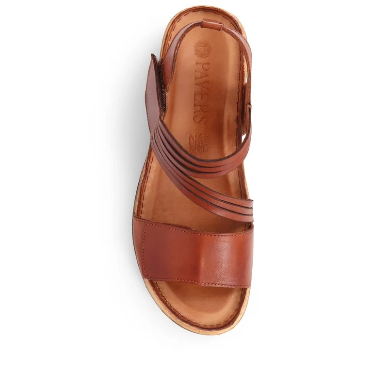 Adjustable Fasten Leather Sandals - KARY39029 / 325 513 - Tan