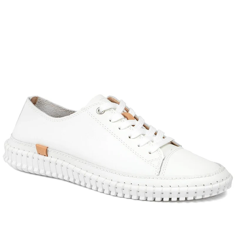 Leather Flexible Lightweight Lace Up Trainers - BRK43031 / 328 944 - White