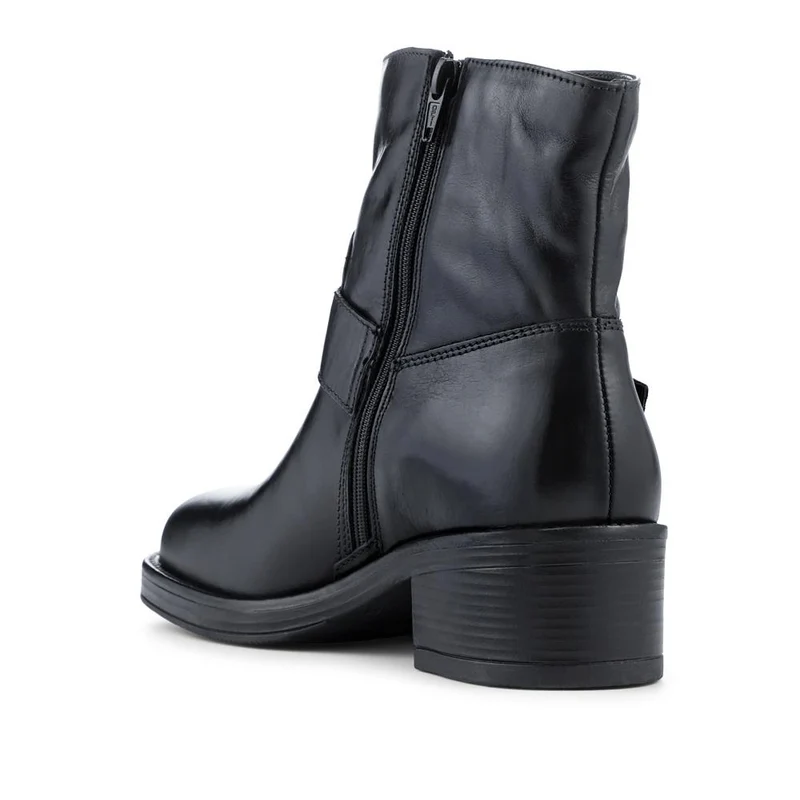 Madonna Chunky Leather Ankle Boots - MADONNA / 327 777 - Black