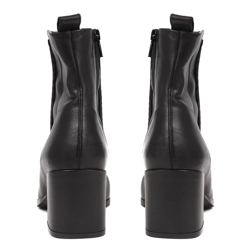 Clementina Apron Front Seam Ankle Boots - CLEMENTINA / 324 304 - Black