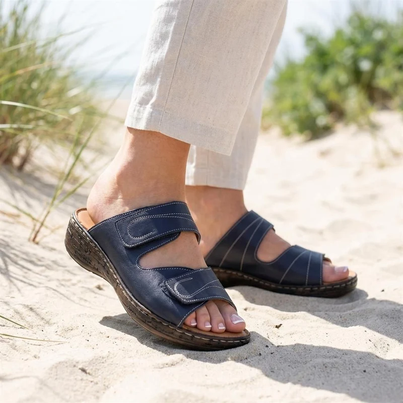 Wide Fit Leather Adjustable Fastening Sandals - LUCK43010 / 329 155 - Navy