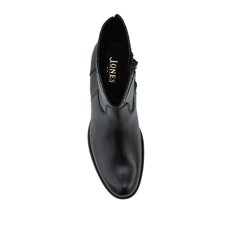 Laurelle Leather Zip Fasten Ankle Boots - LAURELLE / 328 214 - Black