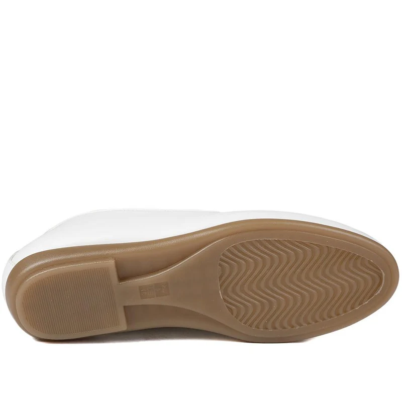 Elegant Wedge Loafers - UPSKY43001 / 329 004 - White
