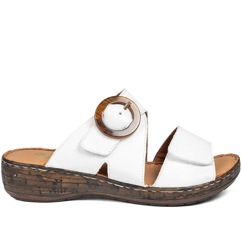 Wide Fit Leather Adjustable Fasten Sandals - LUCK43009 / 329 154 - White