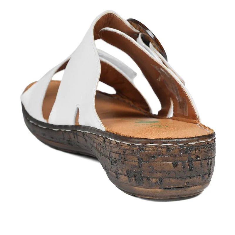 Wide Fit Leather Adjustable Fasten Sandals - LUCK43009 / 329 154 - White