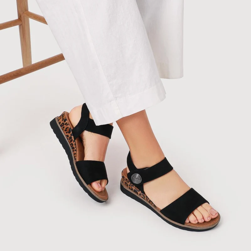 Cushioned Touch-Fasten Sandals - WOIL41044 / 327 272 - Black Leopard