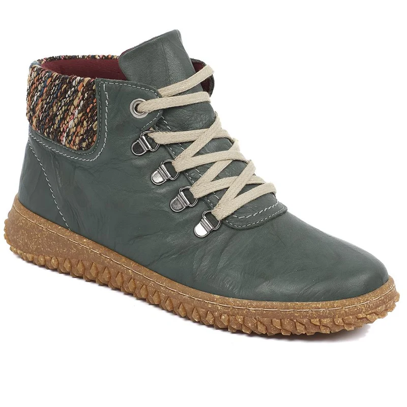 Leather Ankle Boots - HAK32015 / 319 263