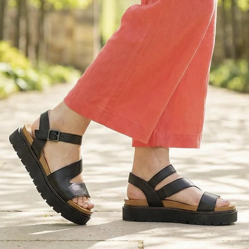 Bellissimo Leather Platform Sandals - BELMETIN43018 / 329 288 - Black