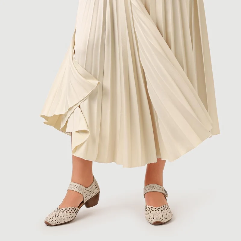 Leather Cuban-Heeled Mary Janes - RKR41536 / 327 286 - Beige