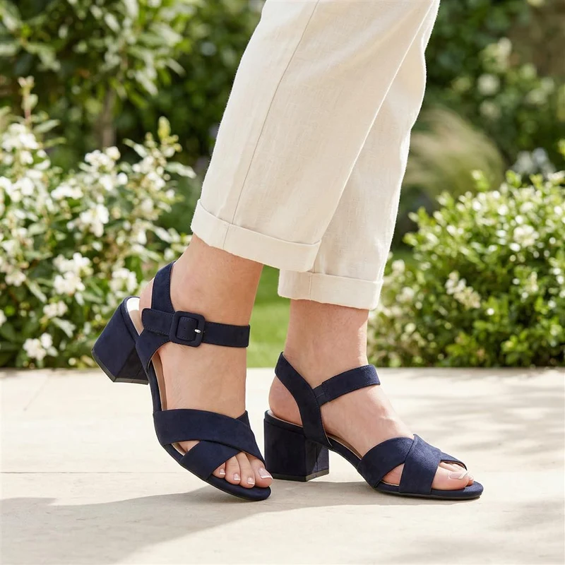 Elegant Block Heeled Sandals - WBINS41053 / 327 111 - Navy