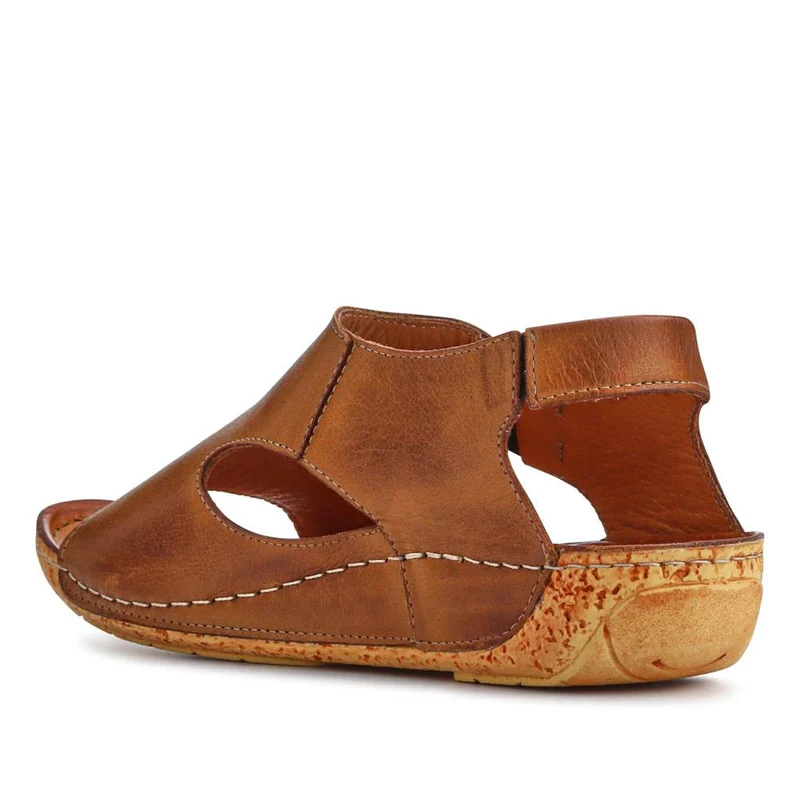 Leather Slip-On Sandals - KARY41004 / 327 532 - Tan