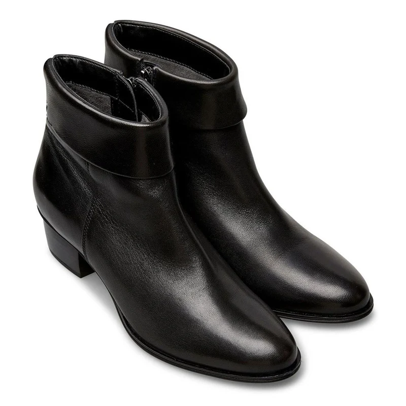 Essential Comfort Boots D Fit - DOVE - Dove / null - Black Leather