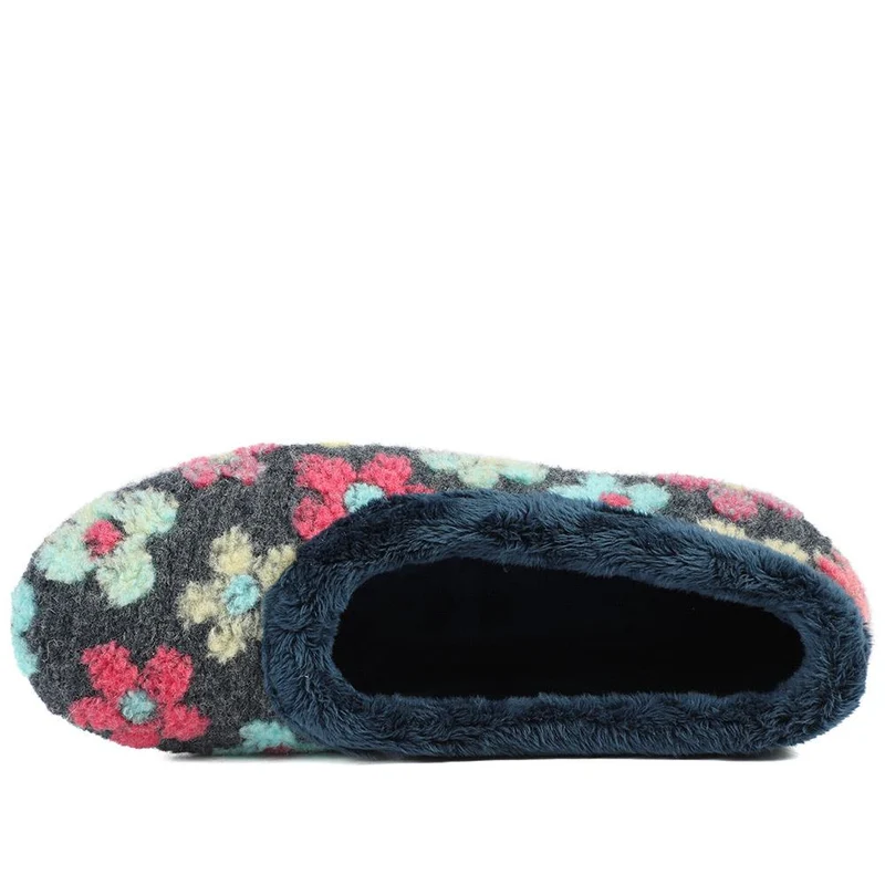 Soft Floral Full Slippers - FEVI43001 / 329 503 - Navy Multi