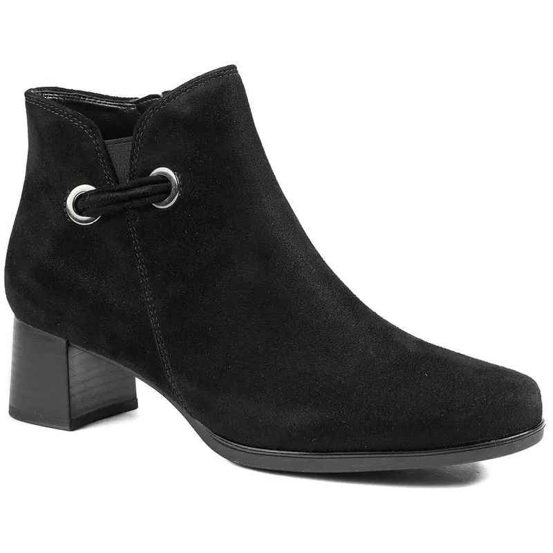 Leather Ankle Boots With Block Heel - GAB42020 / 329 514 - Black