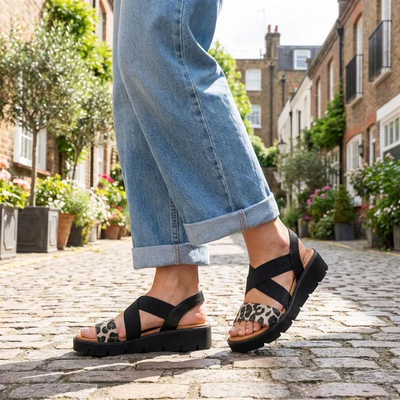 Wide Fit Elasticated Fashionable Sandals - BAIZH43026 / 328 881 - Black Multi