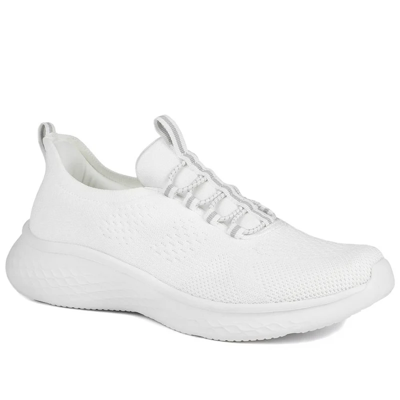 Wide-Fit Step-In Trainers - BRK42002 / 328 108