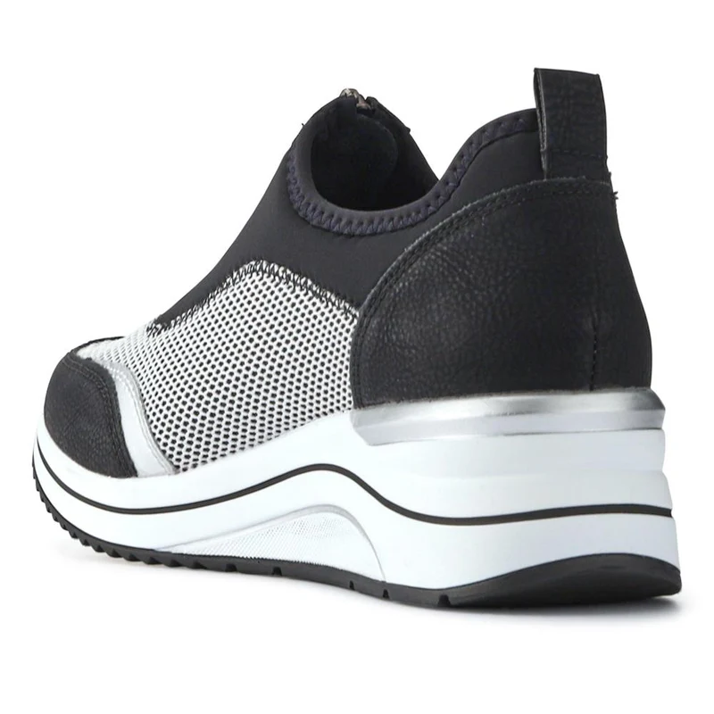 Wedged Slip-On Trainers - DRS40500 / 325 665 - Black-White