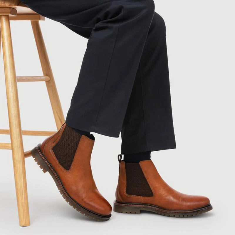 Bugatti Leather Chelsea Boots - BUG42507 / 327 677 - Brown