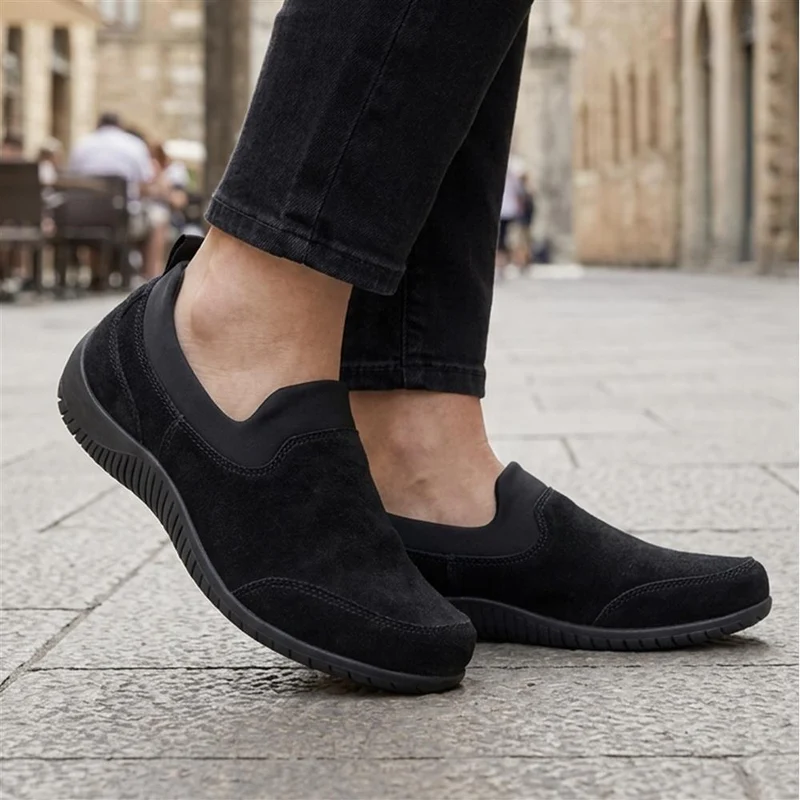Wide-Fit Leather Slip-On Shoes - BRK42018 / 328 405 - Black