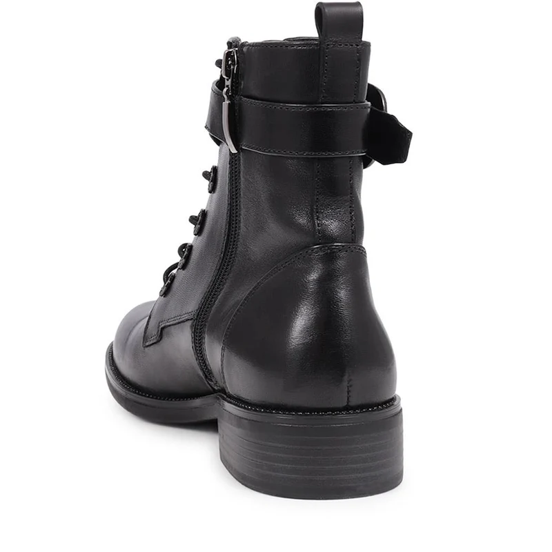 Karmen Leather Ankle Boots - KARMEN / 326 130 - Black