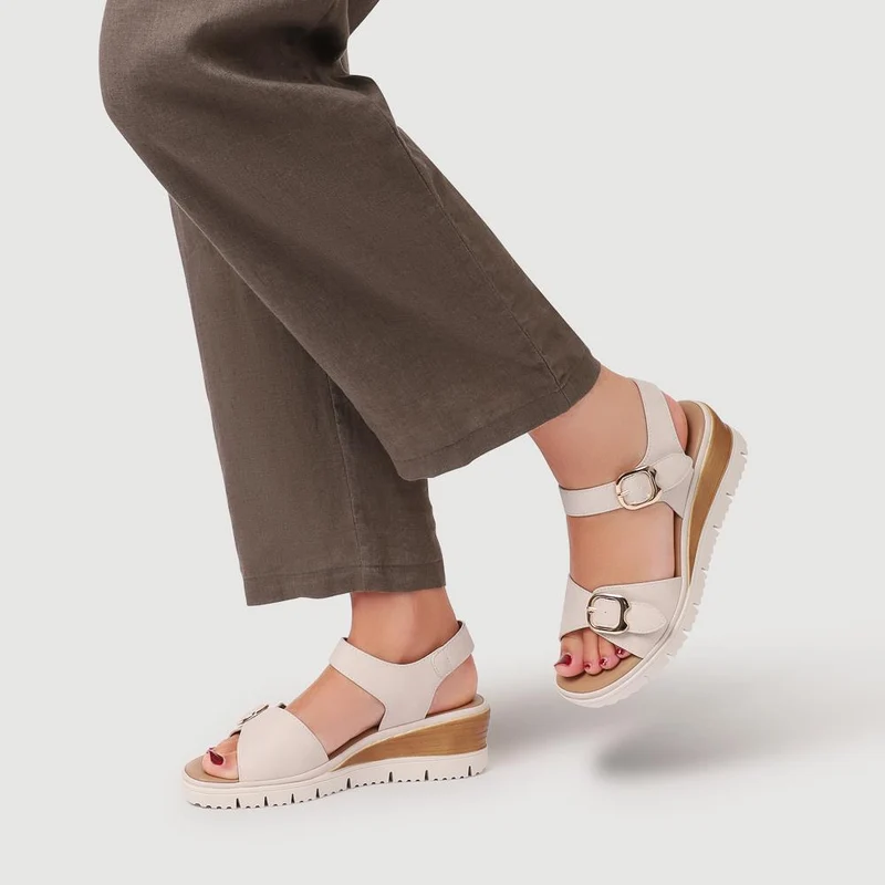 Adjustable Fit Cushioned Sandals - BAIZH41066 / 327 980 - Beige