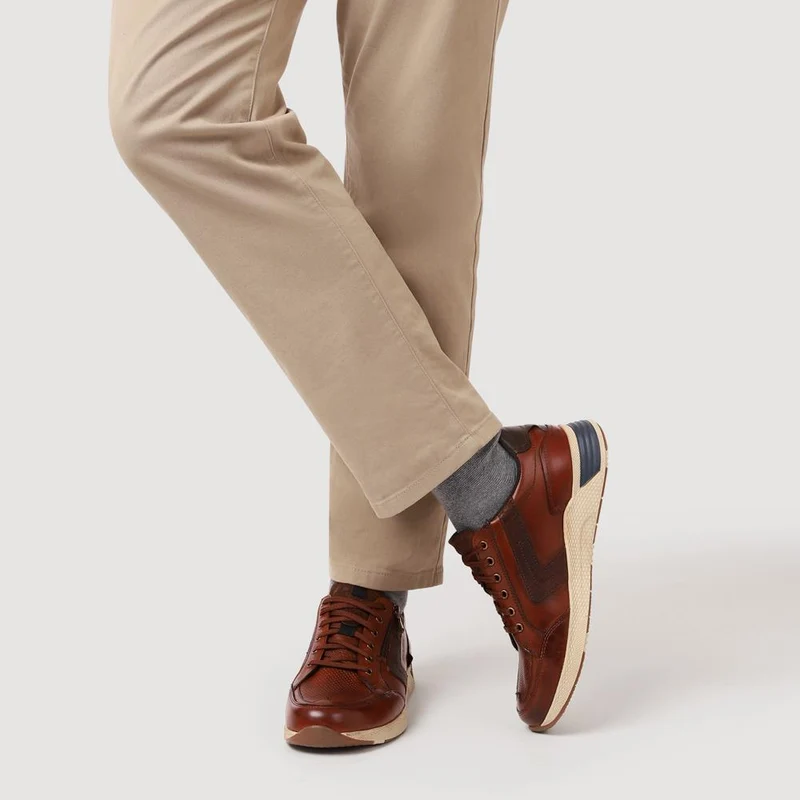Leather Wide-Fit Lace-Up Trainers - PARK41046 / 327 261 - Cognac