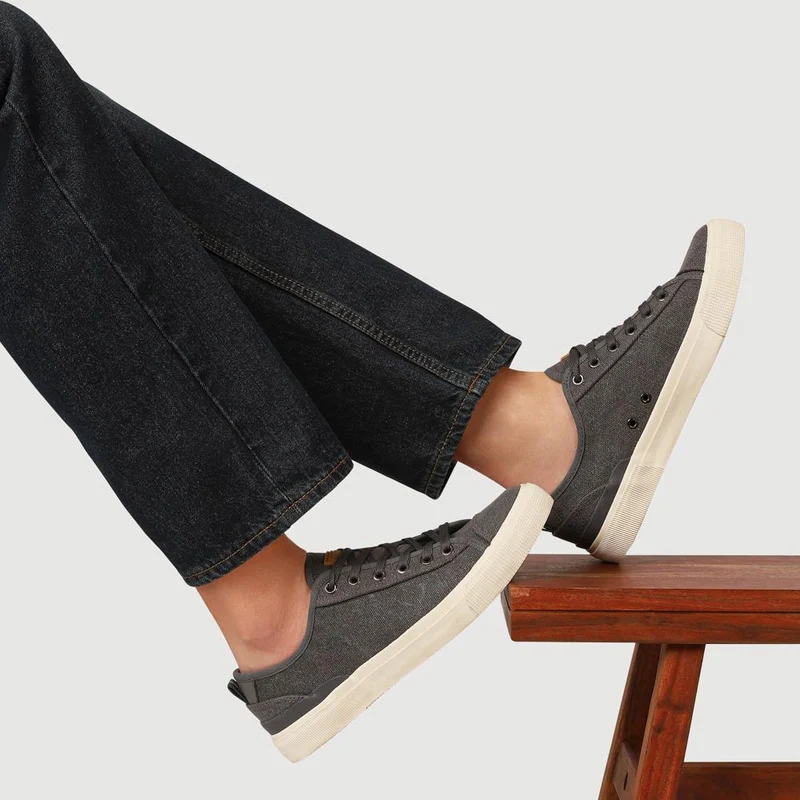 Casual Lace-Up Trainers - XIAM41011 / 326 922 - Grey