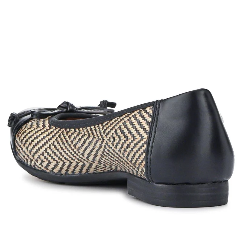 Bow-Detailed Two-Tone Pumps - WBINS41013 / 327 203 - Black