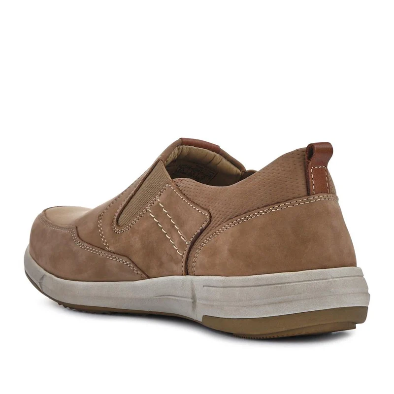 Wide-Fit Leather Slip-On Shoes - JOSEF41508 / 327 048 - Taupe