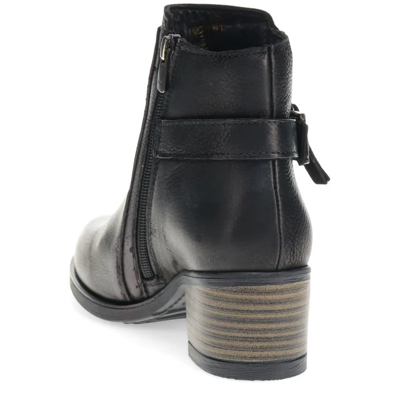 Heeled Ankle Boots - VAN40504 / 326 726 - Black
