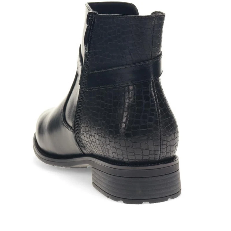 Extra-Wide Buckled Ankle Boots - BEVERLY / 326 121 - Black