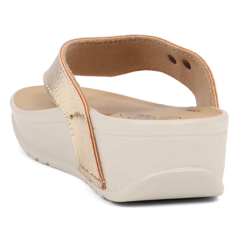 Fly Flot Toe Post Platform Sandals - FLY39083 / 324 805 - Gold