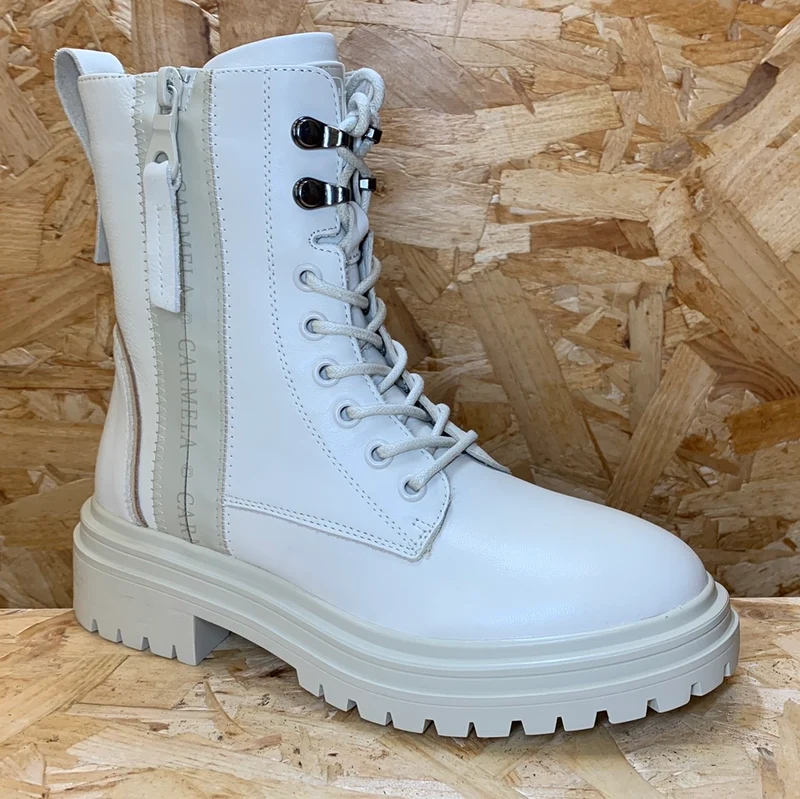 Carmela Modische Damen-Stiefelette aus Leder – Ice